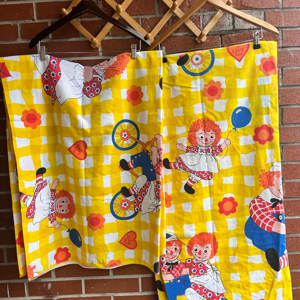Vintage Raggedy Ann & Andy Sheet Set Flat and Fitted Twin sheets - Kids Bedding